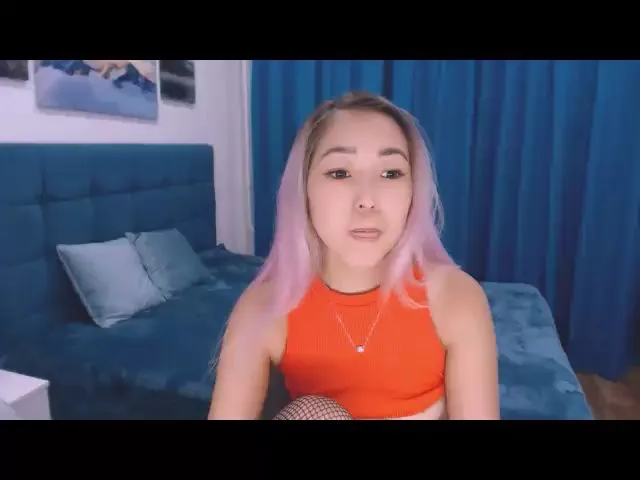 Live sex webcam photo for ArinaTigress #259800767