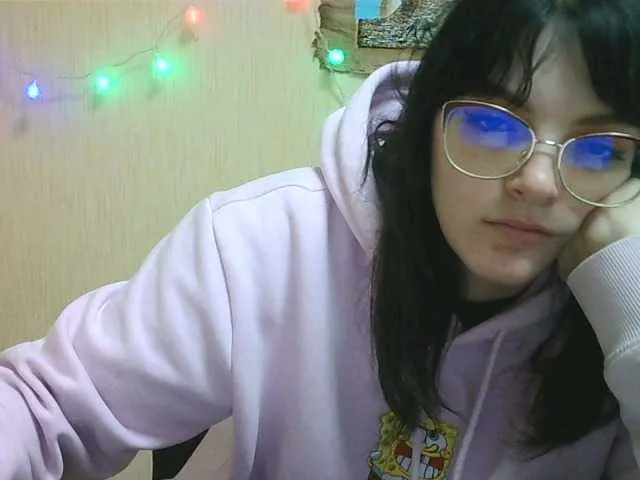 Live sex webcam photo for ChamFleydi #241122556