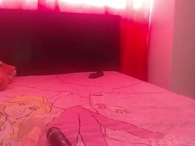 Live sex webcam photo for Daizy-cooper #242140729