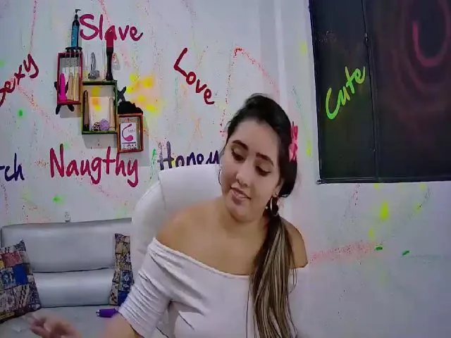 Live sex webcam photo for karla_sluttyx #261850988