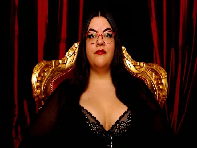 Live sex webcam photo for MissLillyBBW #257046797