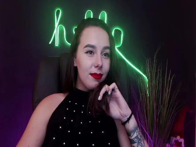 Live sex webcam photo for DinaD #260724996