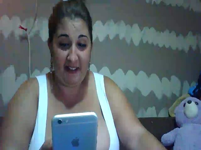 Live sex webcam photo for BigBreastsMia #264499617