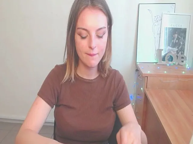 Live sex webcam photo for AmmRay #253415040