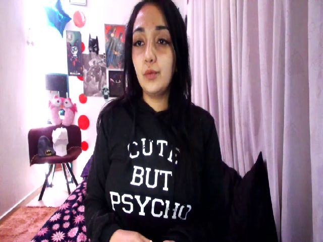 Live sex webcam photo for Sexy_lolas #258063205