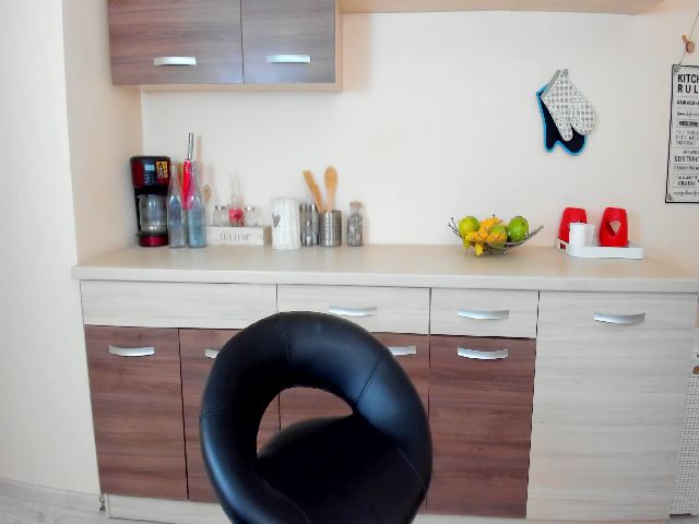 Live sex webcam photo for KimoraJoy #287860715