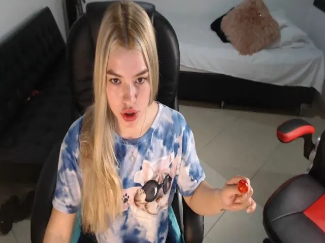 Live sex webcam photo for Thaunhty #255219811