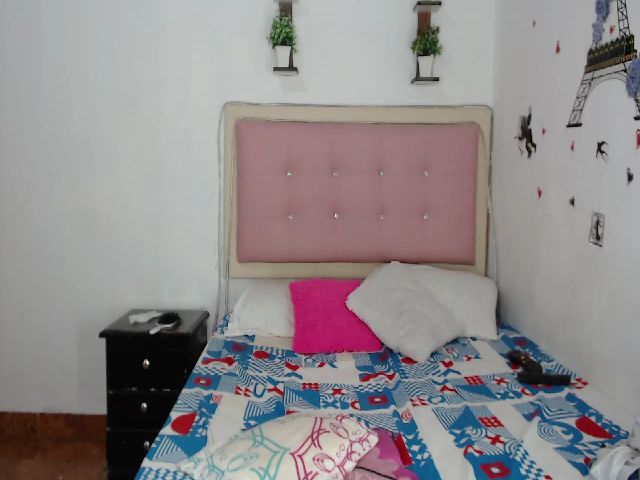 Live sex webcam photo for Maryalelove #259455876