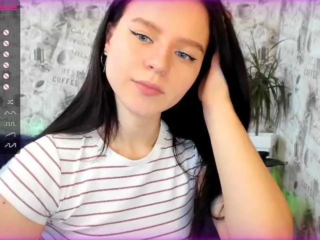Live sex webcam photo for onlyours1 #241147092