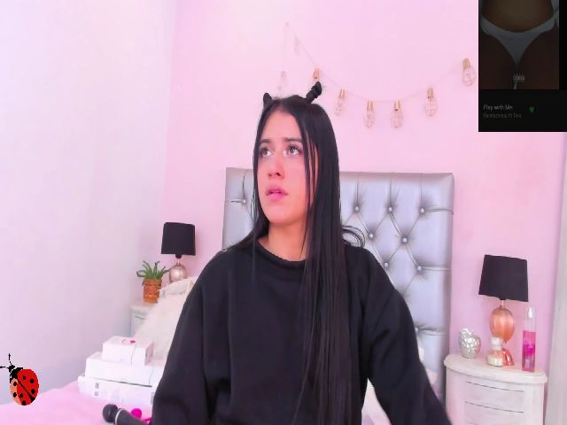 Live sex webcam photo for KallyMyller #254345714