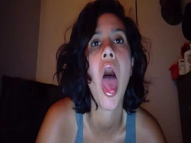 Live sex webcam photo for highsalina #252389595