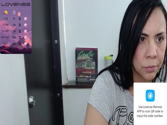 Live sex webcam photo for Moniquexxx #255172048