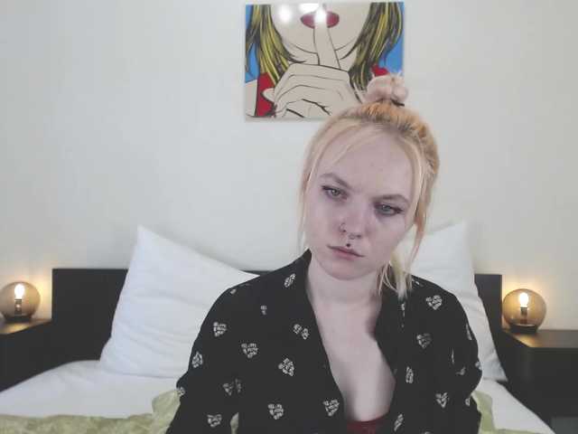 Live sex webcam photo for Ellisqueen #241204825