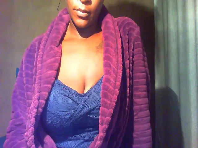 Live sex webcam photo for Collegeslut96 #254629054