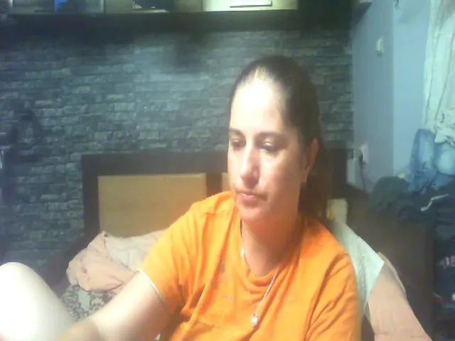 Live sex webcam photo for MGabrielle #259209877