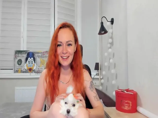 Live sex webcam photo for SimonettaV #254907661