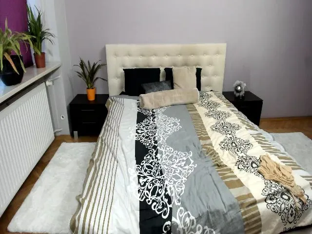 Live sex webcam photo for PumpkynCandy #254560192