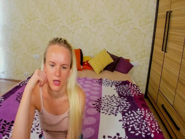 Live sex webcam photo for SusanSmite #264687736