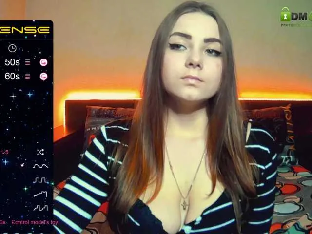 Live sex webcam photo for ORNELLAMUTTY #241018916