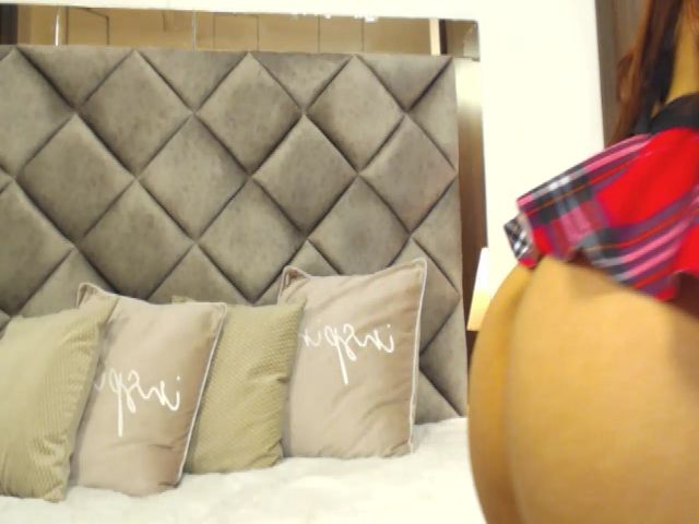 Live sex webcam photo for JullyAngel #253619184