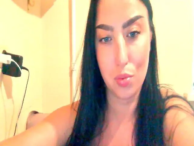 Live sex webcam photo for TiptoPanther #255398156