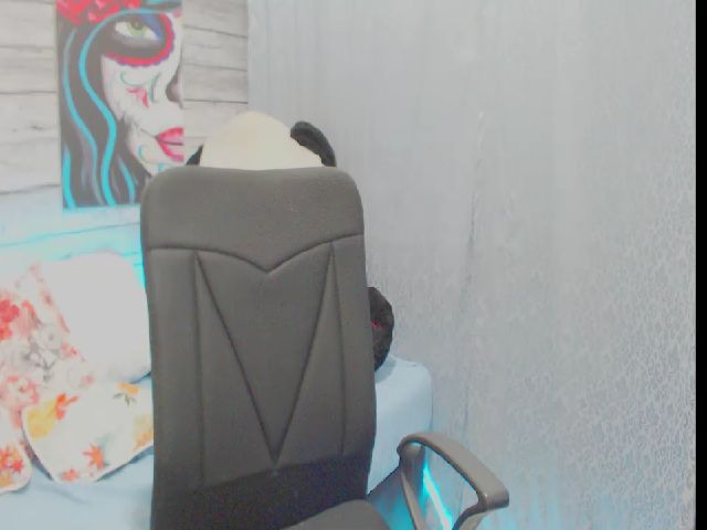 Live sex webcam photo for Lucy_park #261139717