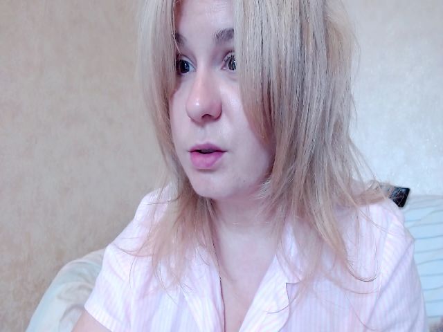 Live sex webcam photo for LOLLY_POP #255975571