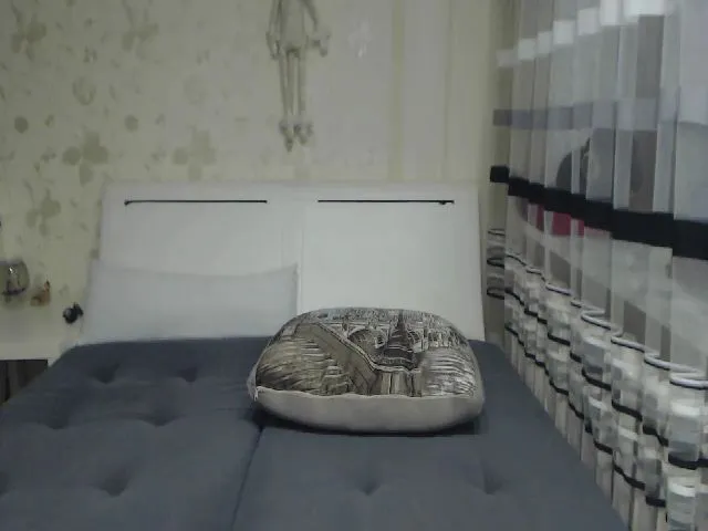 Live sex webcam photo for Glamkisssa #255350578