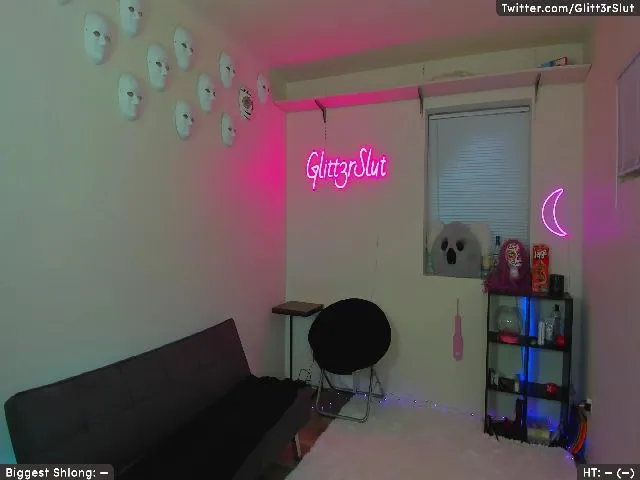 Live sex webcam photo for Glitt3rSlut #256072474