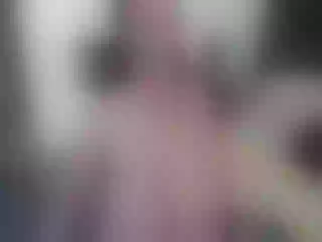 Live sex webcam photo for LovelyClara4u #257513424