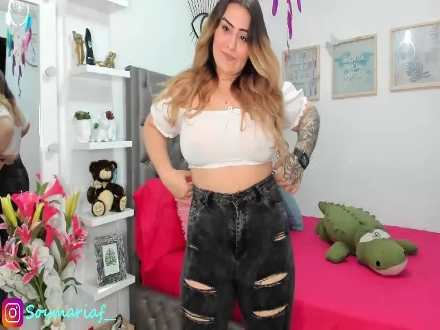 Live sex webcam photo for MaaaJooo #264870871