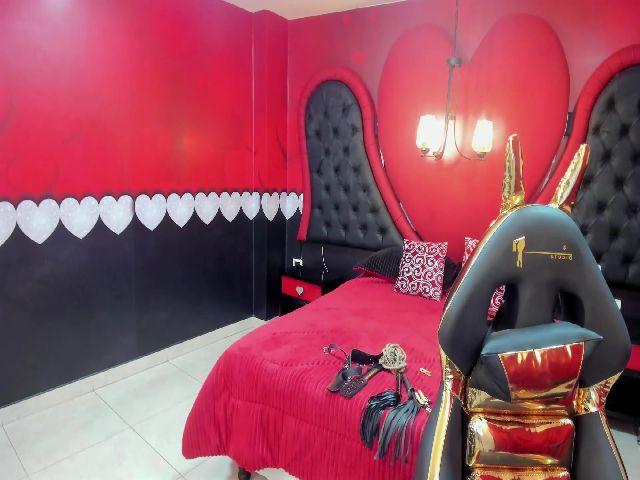 Live sex webcam photo for EvaMistreess #252466114