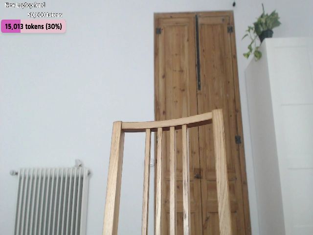 Live sex webcam photo for LolasPie #264290448