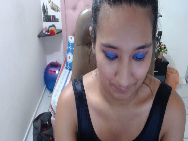 Live sex webcam photo for Camilasweeet_ #256656248