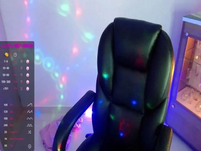 Live sex webcam photo for Addisonclark9 #261626689