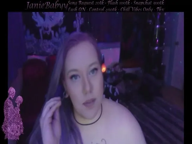 Live sex webcam photo for JanieBabyy #258469812