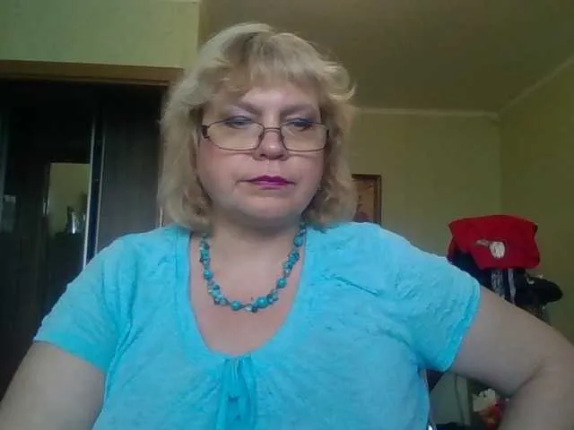 Live sex webcam photo for LOLA88888 #249596598