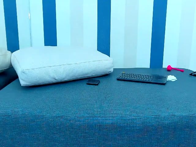 Live sex webcam photo for Tatiana_Lion #259101719