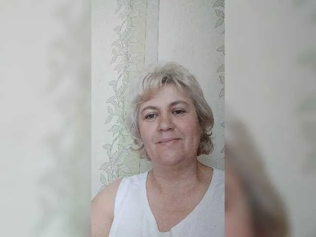 Live sex webcam photo for AngelaFamez #242999201