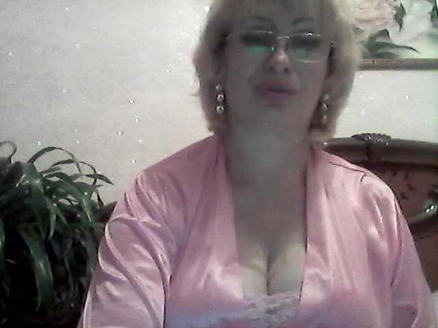 Live sex webcam photo for Ur-Mami #263230806