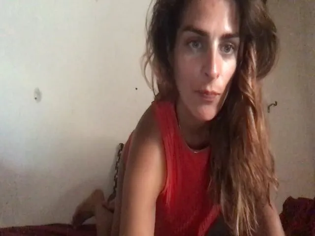 Live sex webcam photo for Cami_coquine #260672208