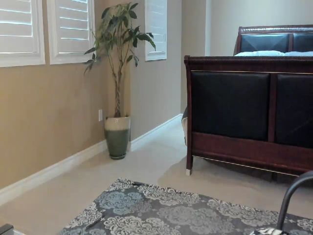 Live sex webcam photo for Ms_Wetnwild #262864910