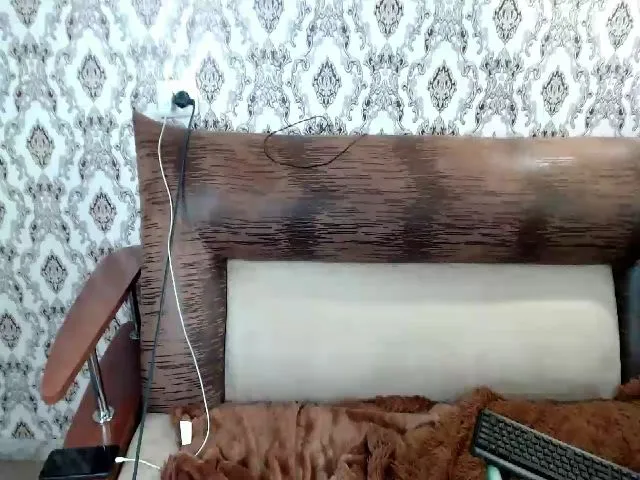 Live sex webcam photo for Sendmeanange1 #252716989