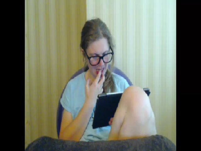 Live sex webcam photo for A_Girlie #259246788