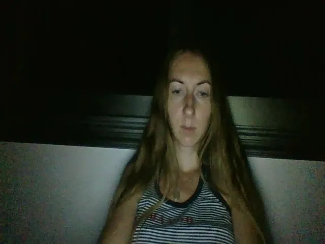 Live sex webcam photo for CheelyWilly #257169934