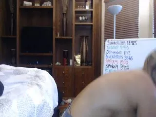 Live sex webcam photo for Autumn_Blonde #251893609