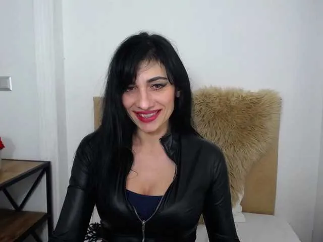 Live sex webcam photo for IsabelAmore #241344676