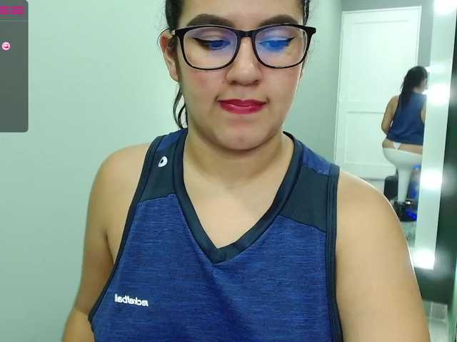 Live sex webcam photo for AnnieBellerou #241187124