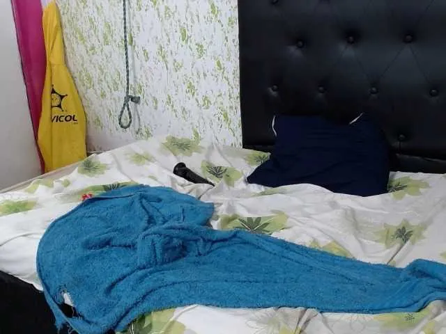 Live sex webcam photo for momlatin #250940729