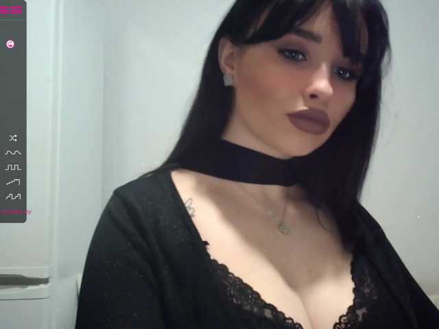 Live sex webcam photo for LonelyNasty1 #241139884